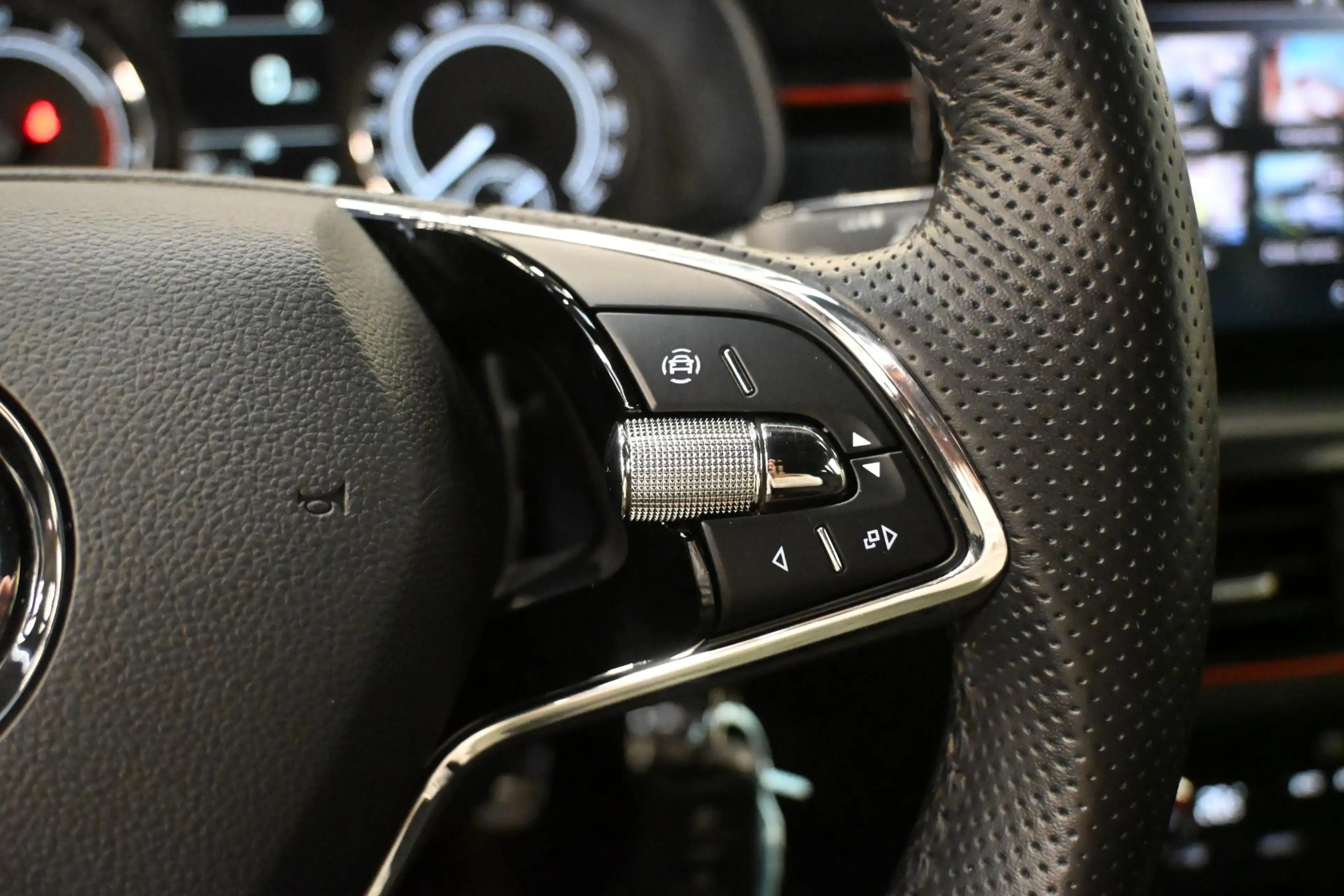 Skoda Scala 1.0 TSI Sport Business | TREKHAAK | CRUISE CONTROL — photo 18