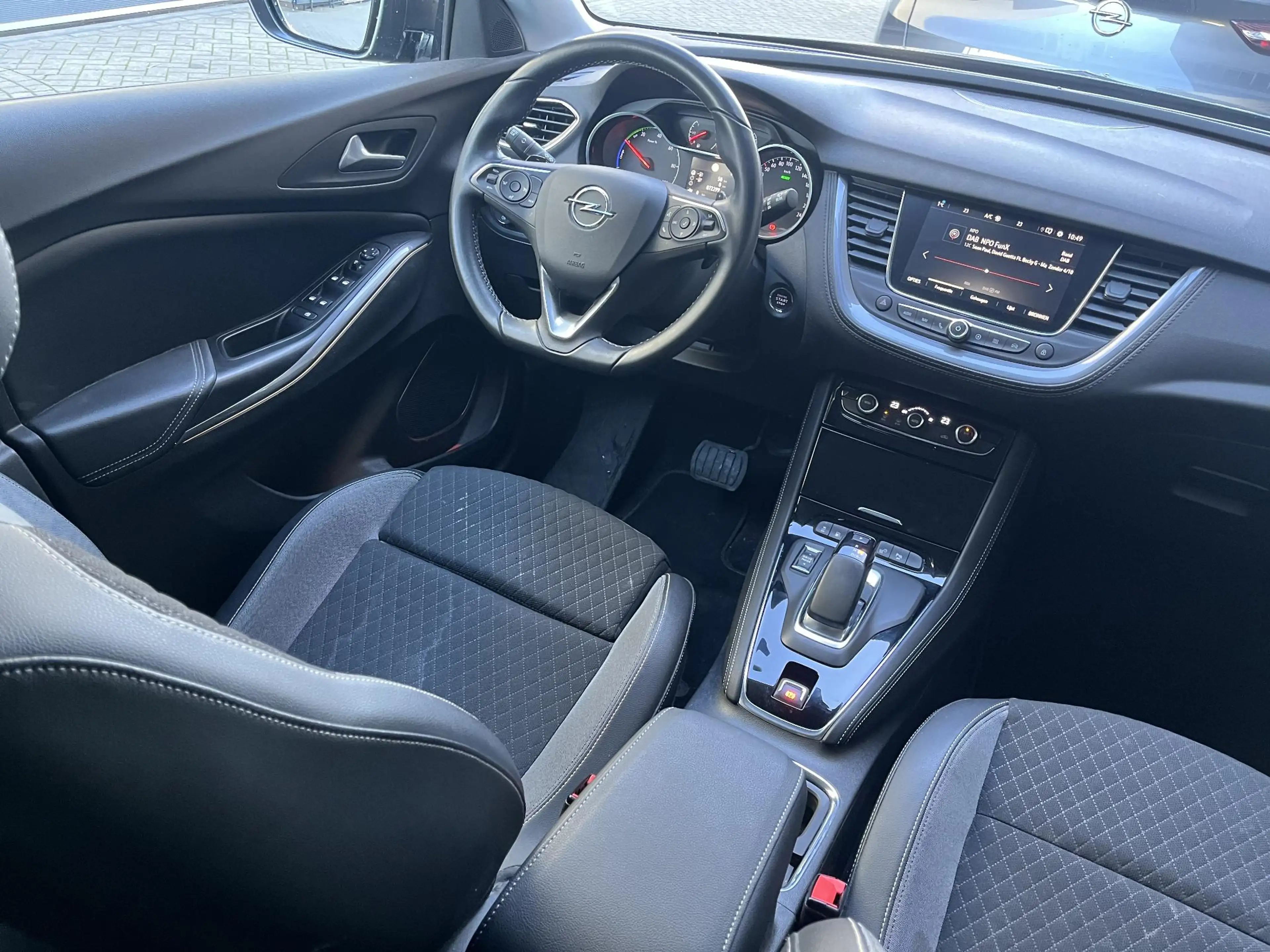 Opel Grandland X Innovation+ 1.6 PHEV 225pk Hybrid e-EAT8 | AGR-STO — photo 15