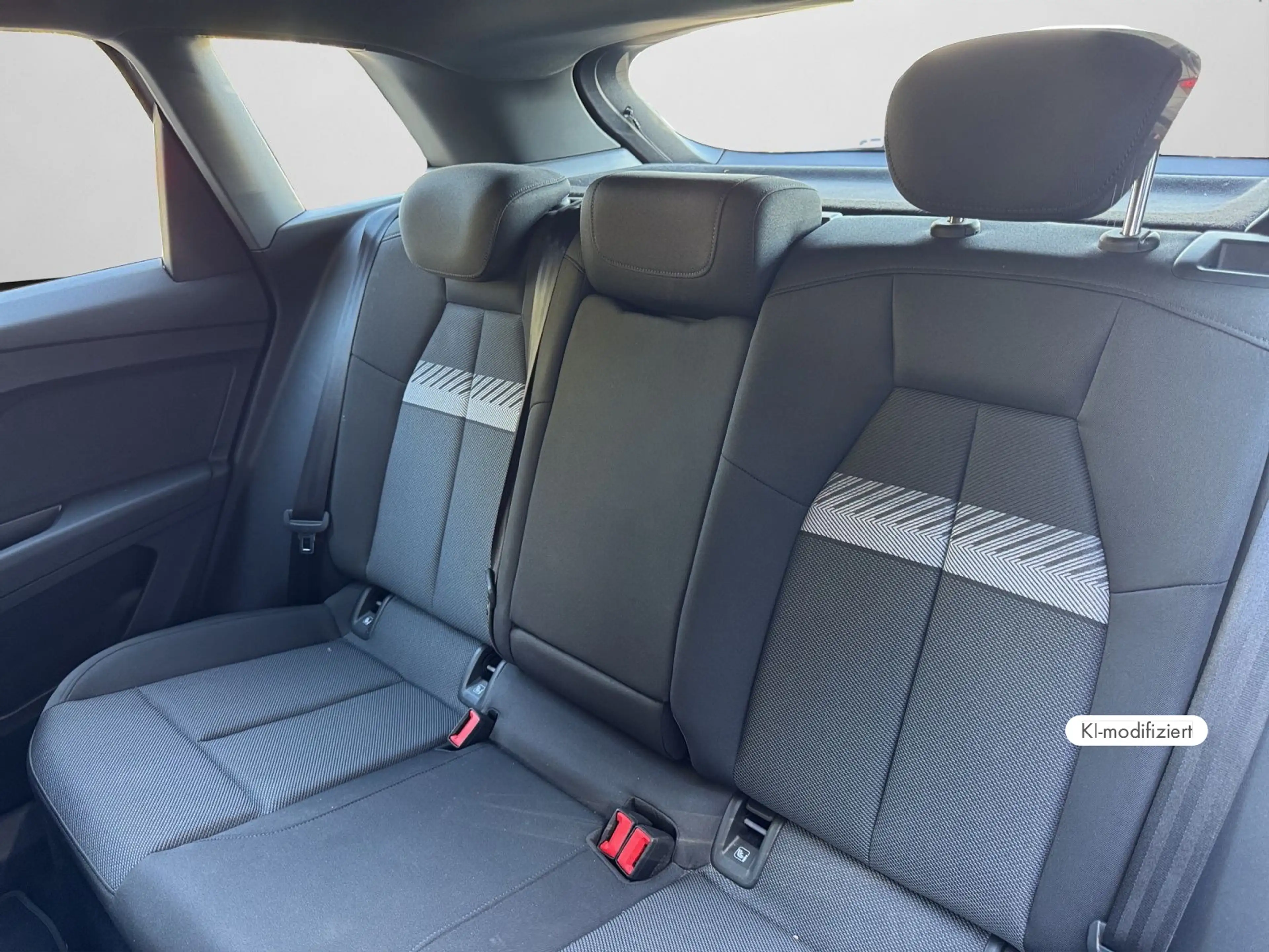 Audi Q4 e-tron 40 e-tron NAVI AHK KAMERA ACC — photo 14