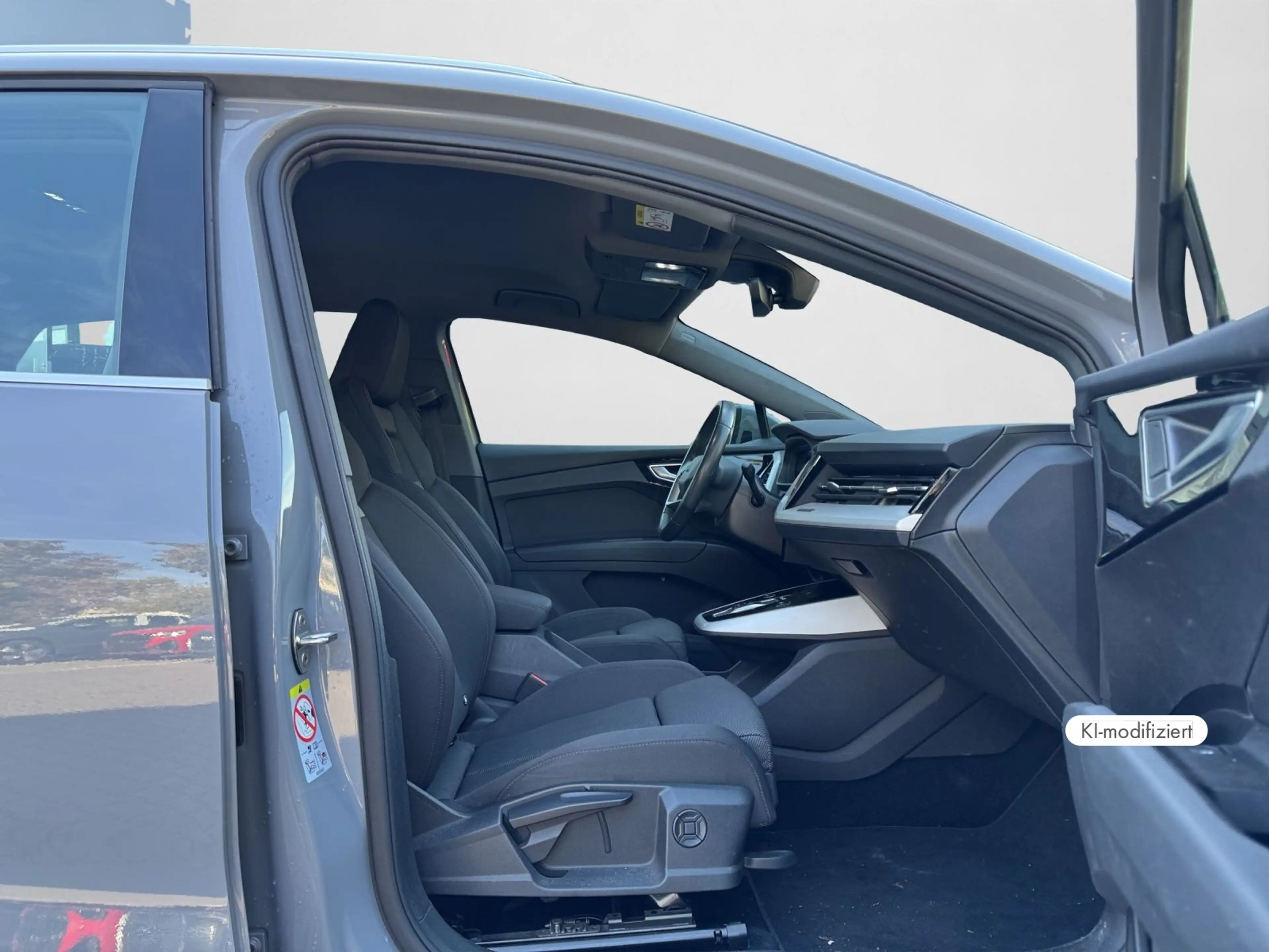 Audi Q4 e-tron 40 e-tron NAVI AHK KAMERA ACC — photo 4