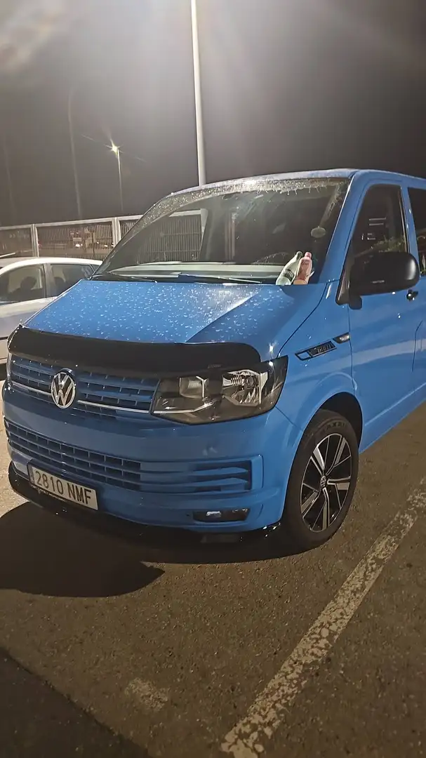 Volkswagen T6 Transporter Azul - 1