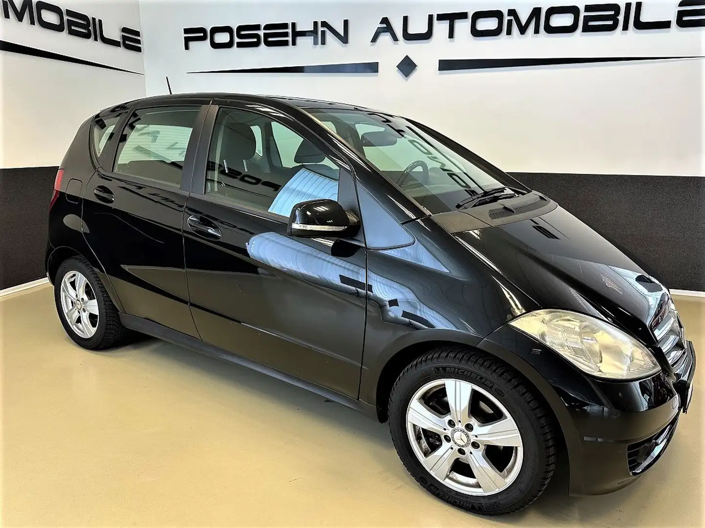 Mercedes-Benz A 180 Automatik Tüv 02/2027 Noir - 1