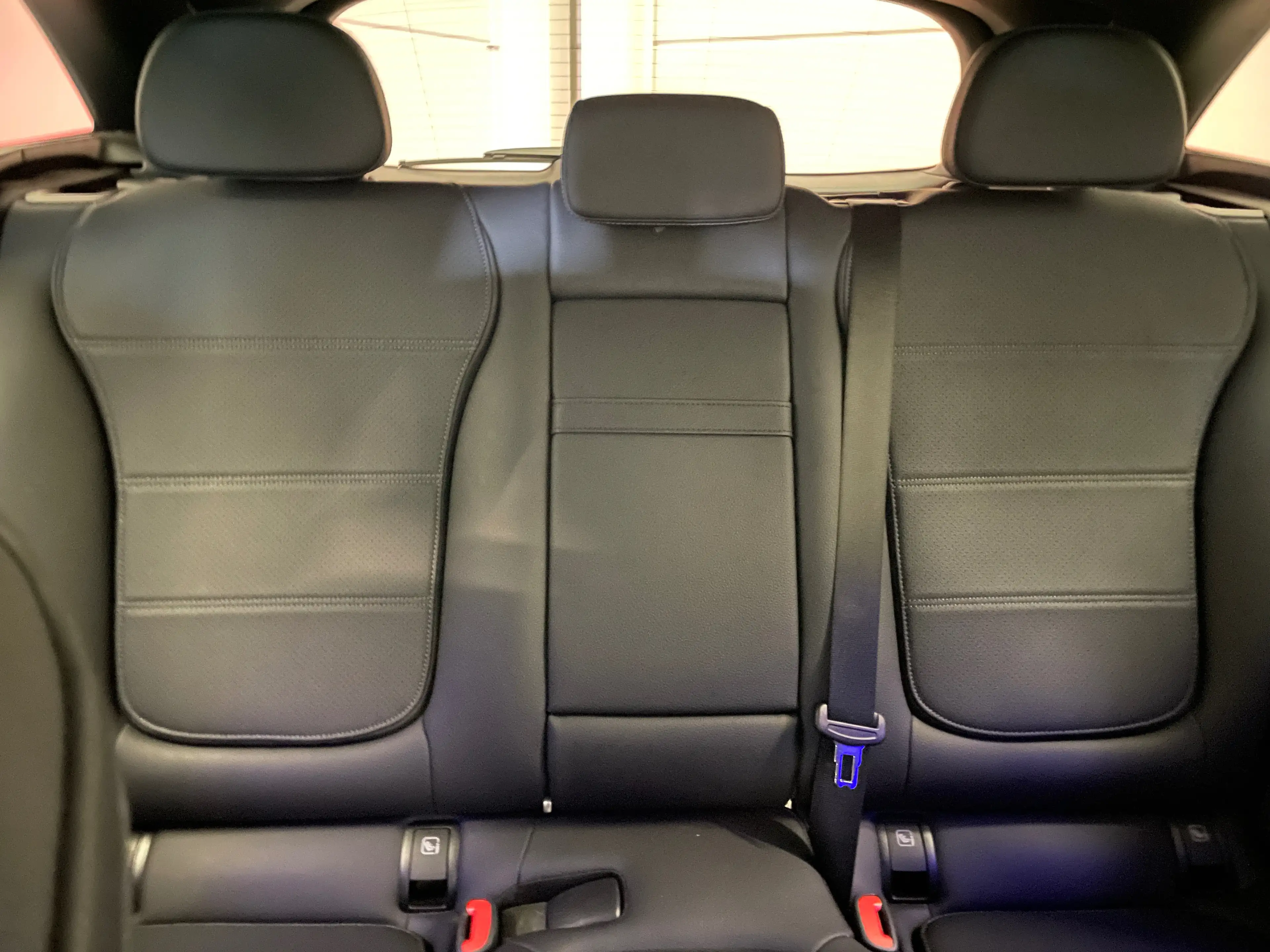 Mercedes-Benz GLC 300 GLC 300 e PHEV Luxury Line (230 kW) Luxury Line — photo 9