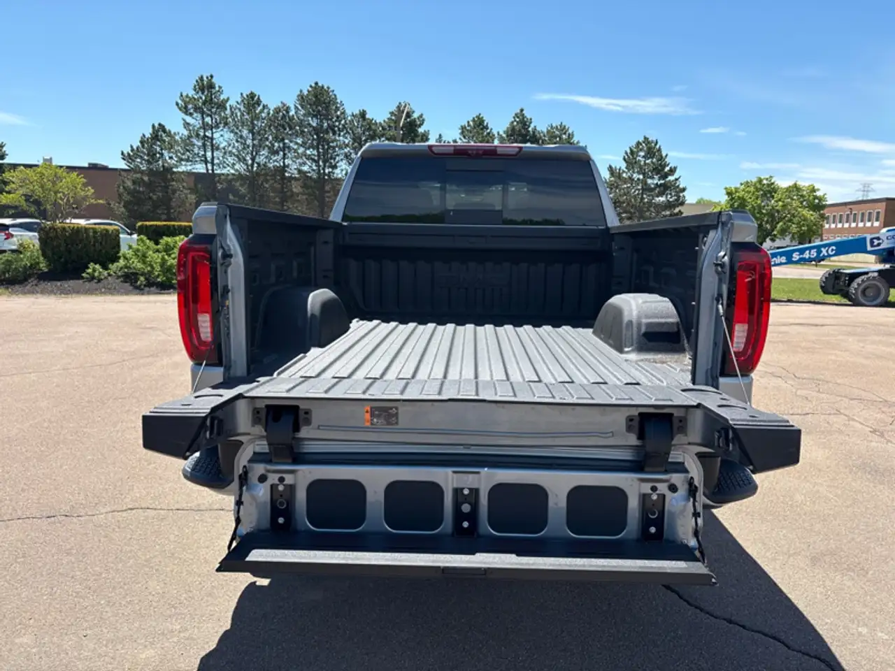 GMC Sierra 1500 снимка GMC Sierra 1500