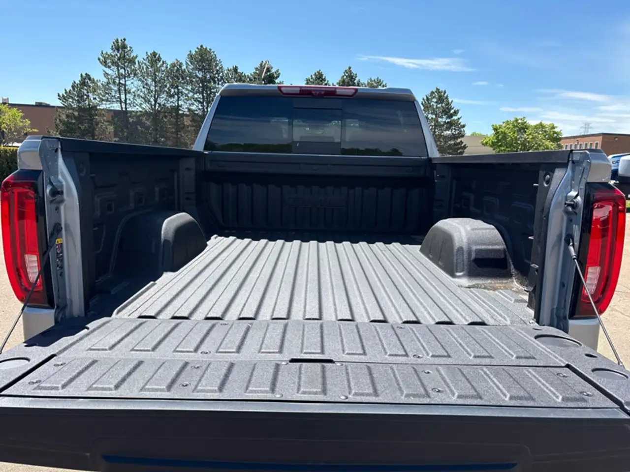 GMC Sierra 1500 снимка GMC Sierra 1500