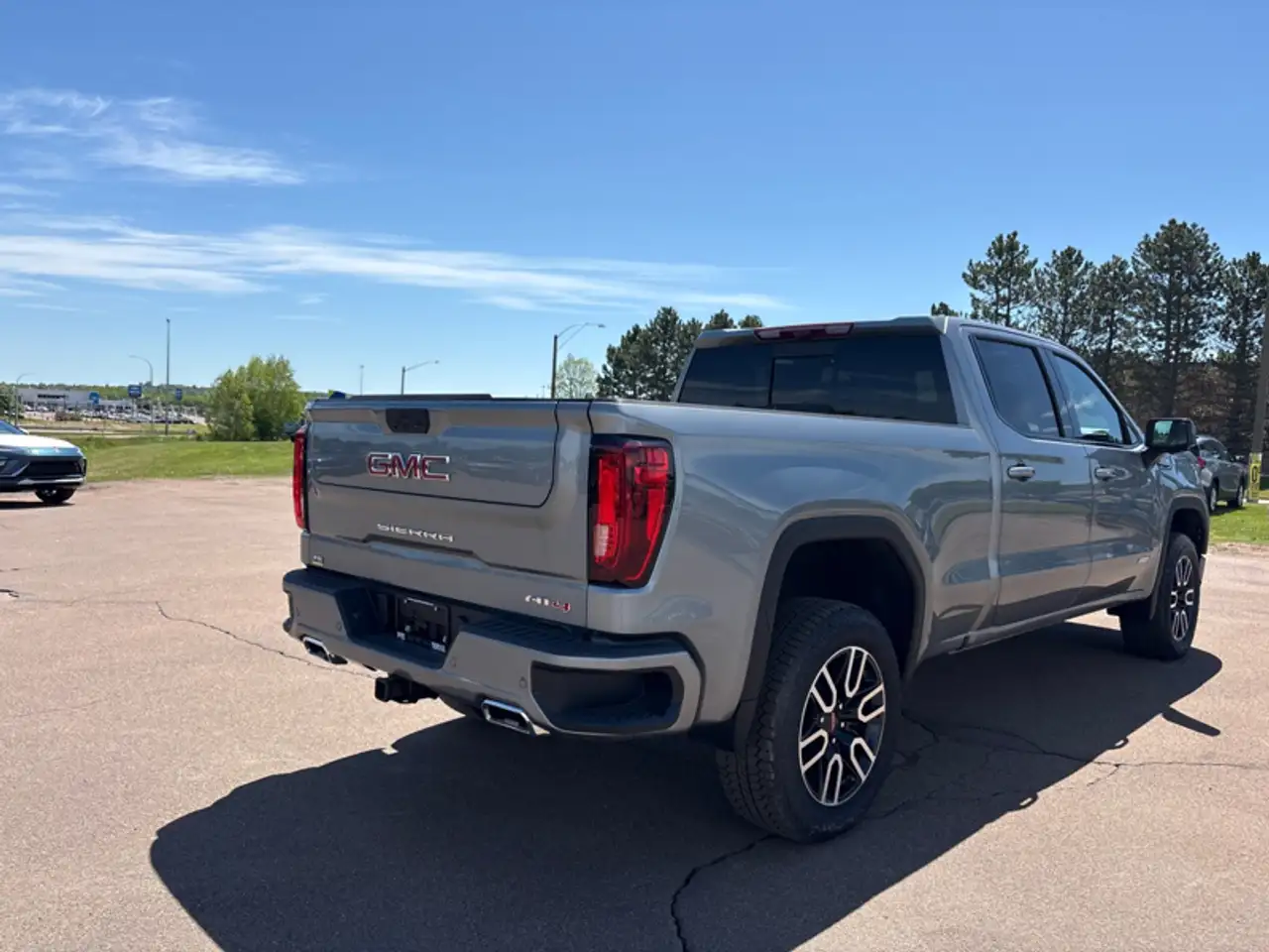 GMC Sierra 1500 снимка GMC Sierra 1500
