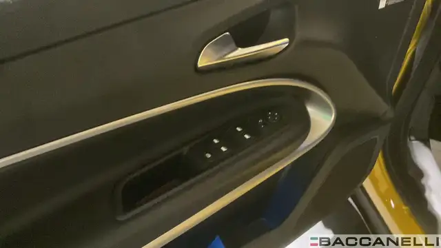 Jeep Avenger view 12