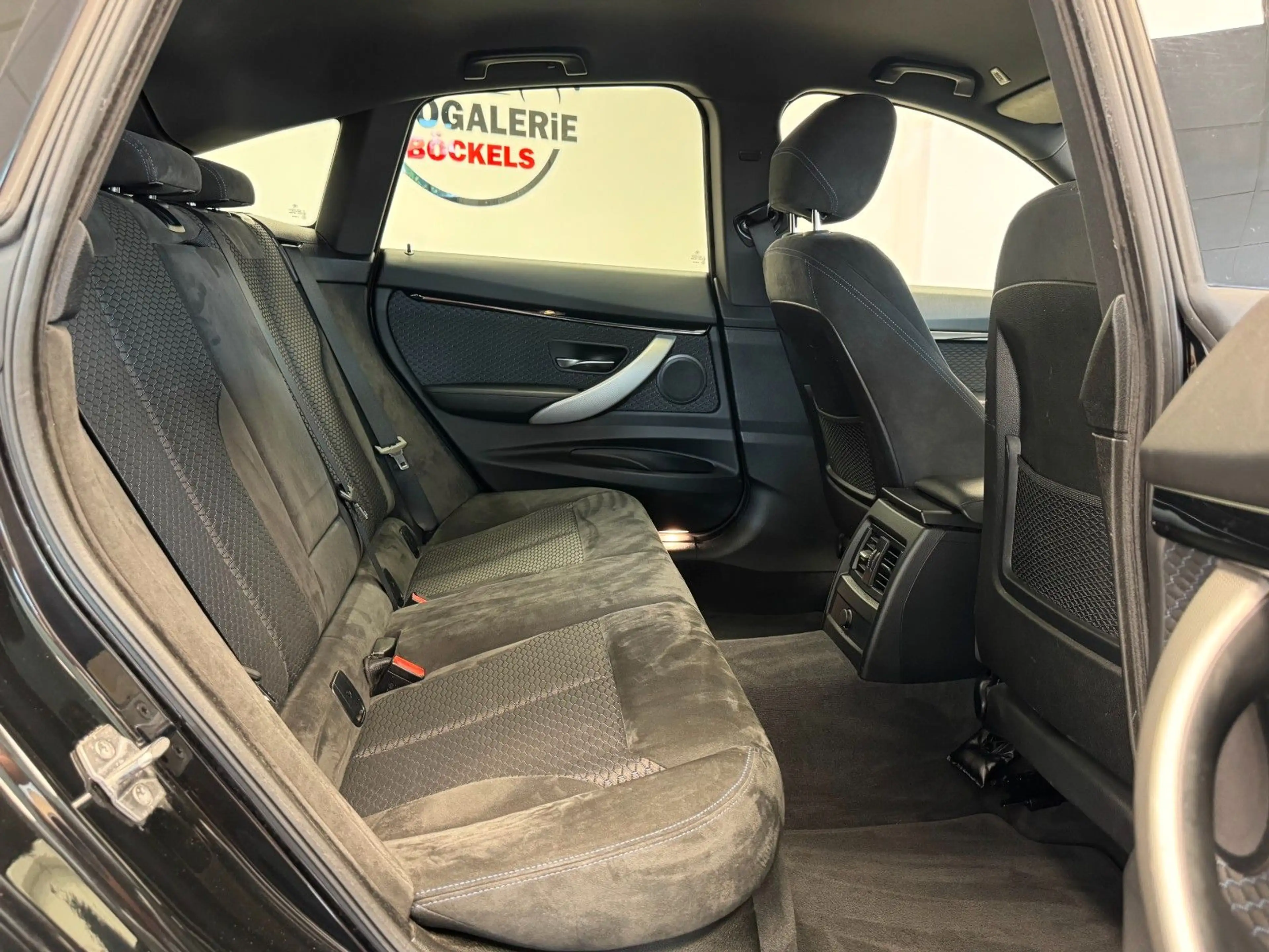 BMW 335 d xDrive Gran Turismo °M-Paket°AHK°2.Hand° — photo 13