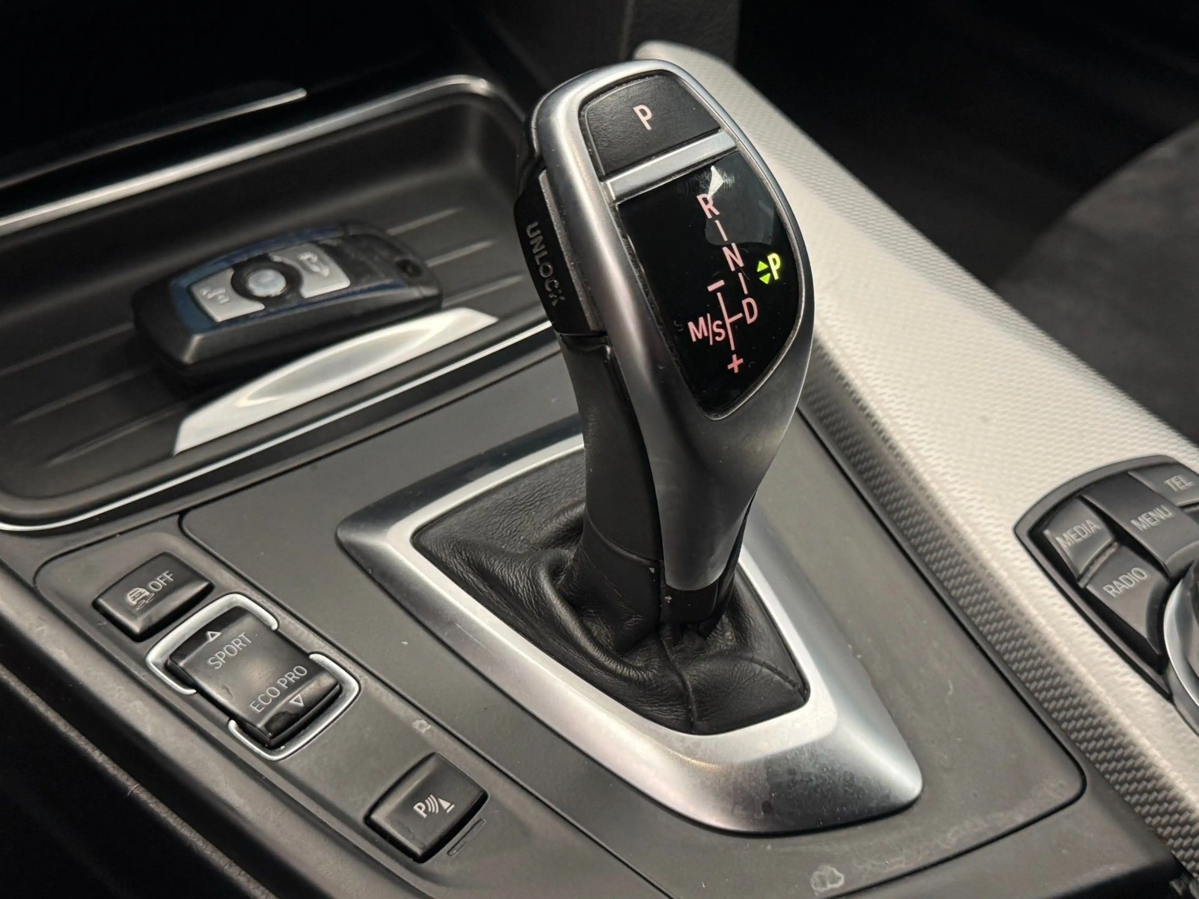 BMW 335 d xDrive Gran Turismo °M-Paket°AHK°2.Hand° — photo 10