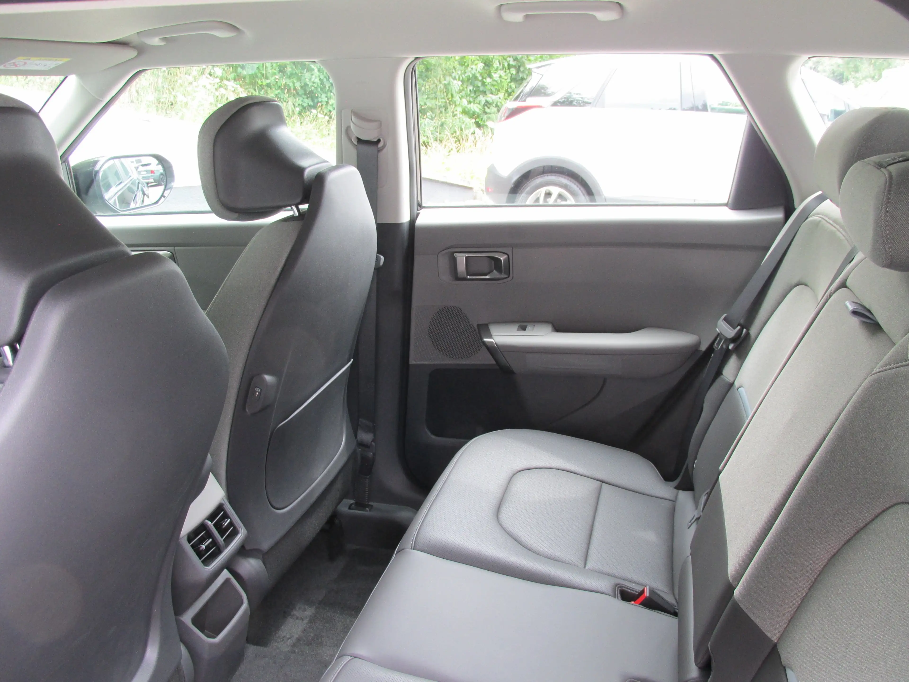 Kia Seltos Silber 1.6 TGDI DCT — photo 10