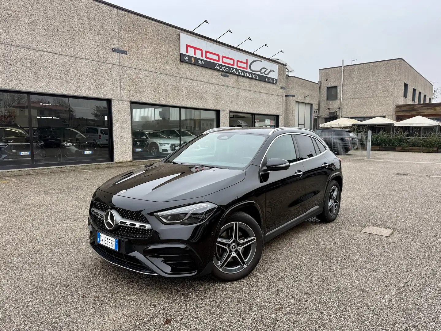 Mercedes-Benz GLA 180 2.0 D 116 CV AMG Line Premium auto FULL OPTIONAL Schwarz - 1