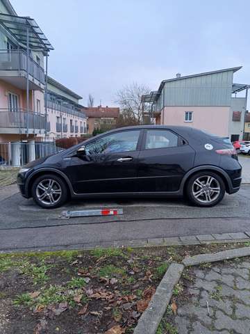 Imagine Honda Civic 1.4 i-VTEC
