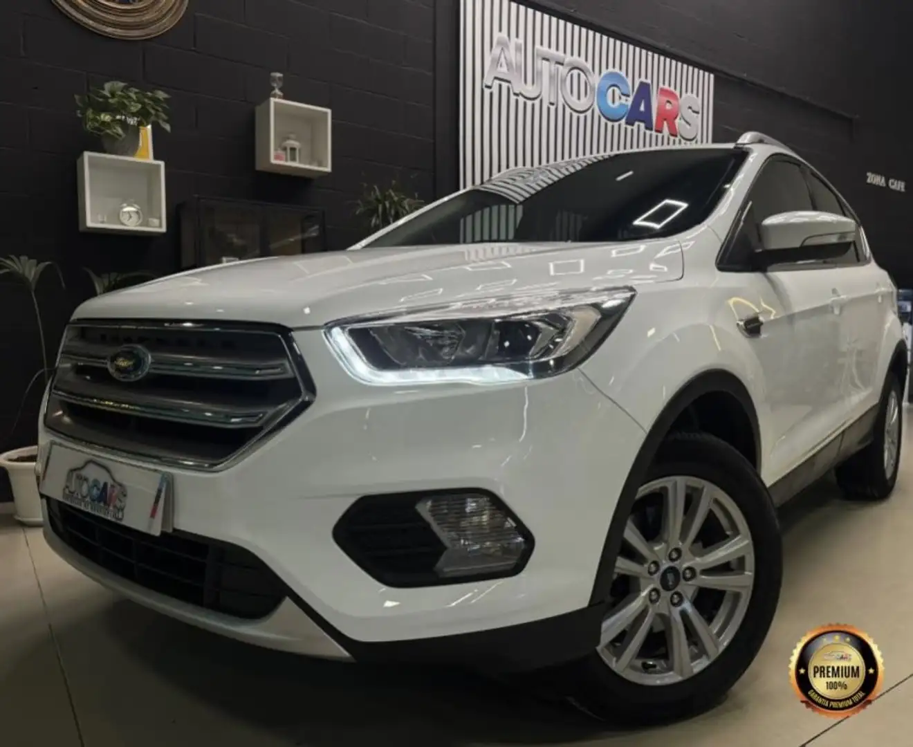 Ford Kuga 1.5 EcoB. Auto S&S ST-Line Limited Edition 4x2 120 Blanco - 1