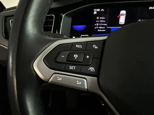 Volkswagen Polo view 12