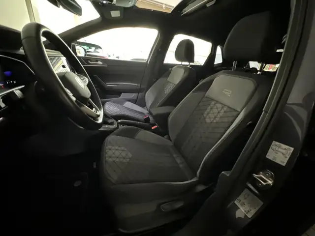 Volkswagen Polo view 10