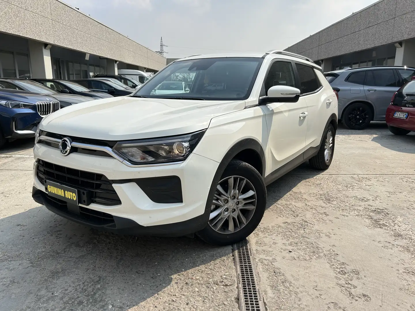 SsangYong Korando Road 2wd Blanc - 1
