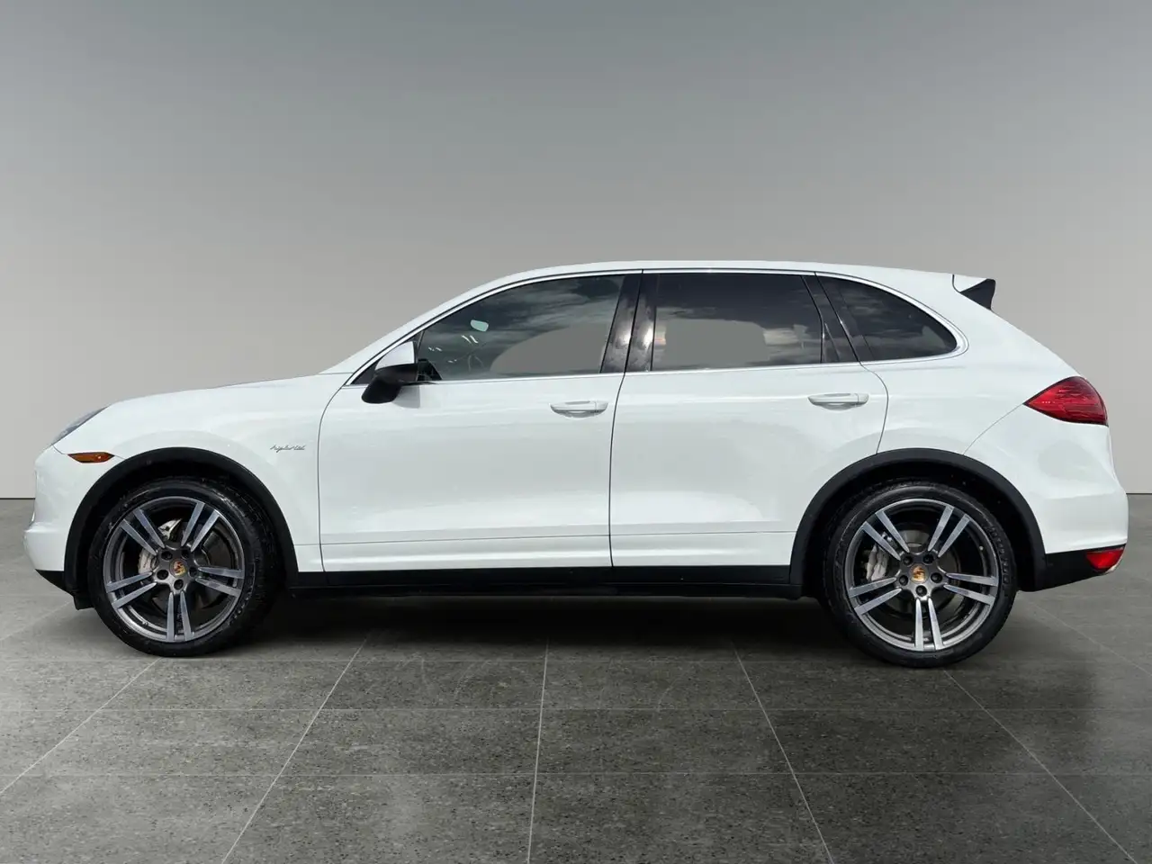 Porsche Cayenne снимка Porsche Cayenne