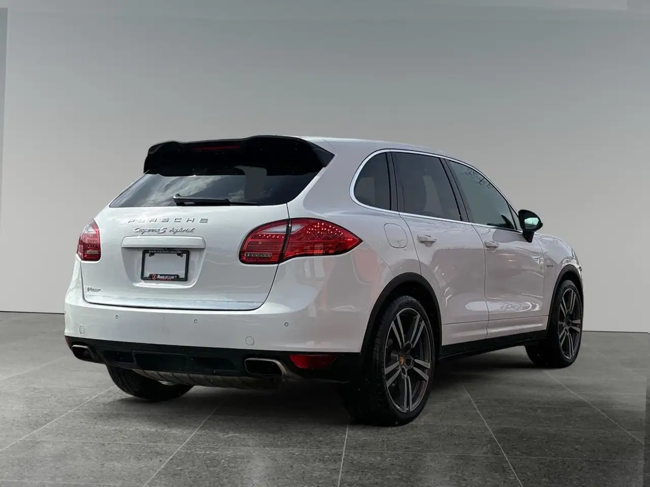 Porsche Cayenne снимка Porsche Cayenne