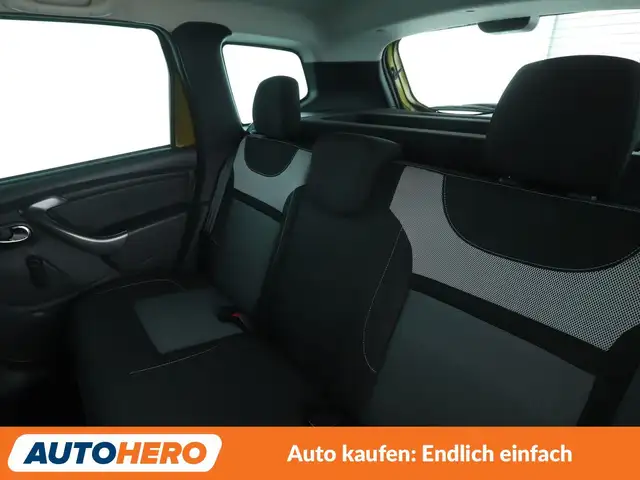 Dacia Duster view 14