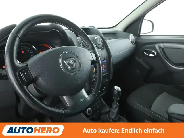Dacia Duster view 11