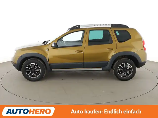 Dacia Duster view 3