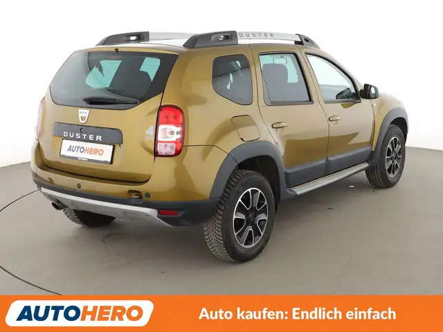 Dacia Duster view 6
