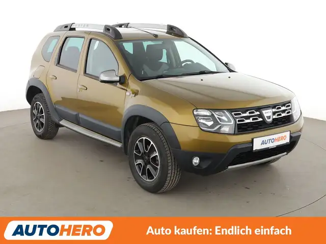 Dacia Duster view 8