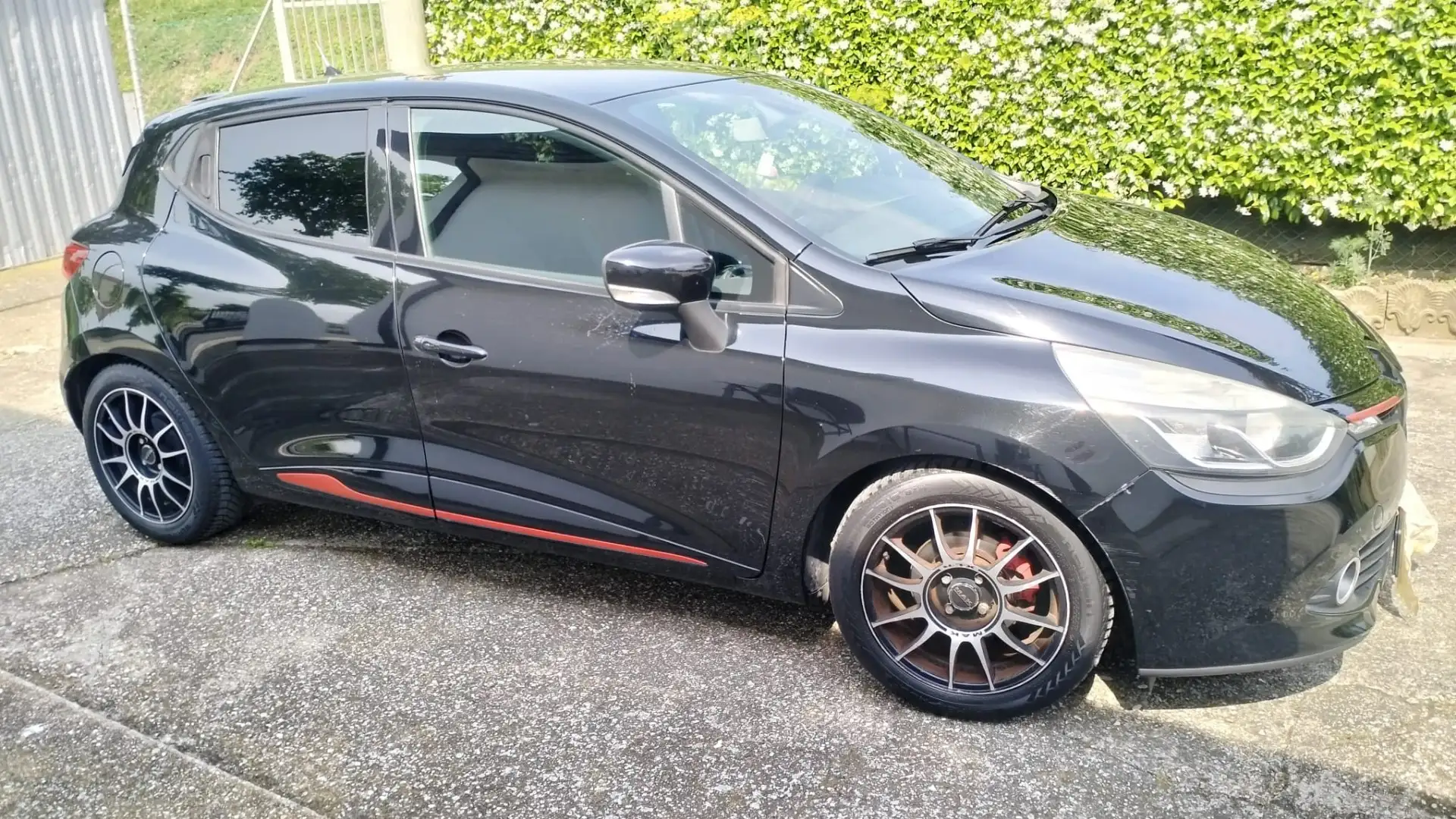 Renault Clio 5p 1.2 Live 75cv - 2
