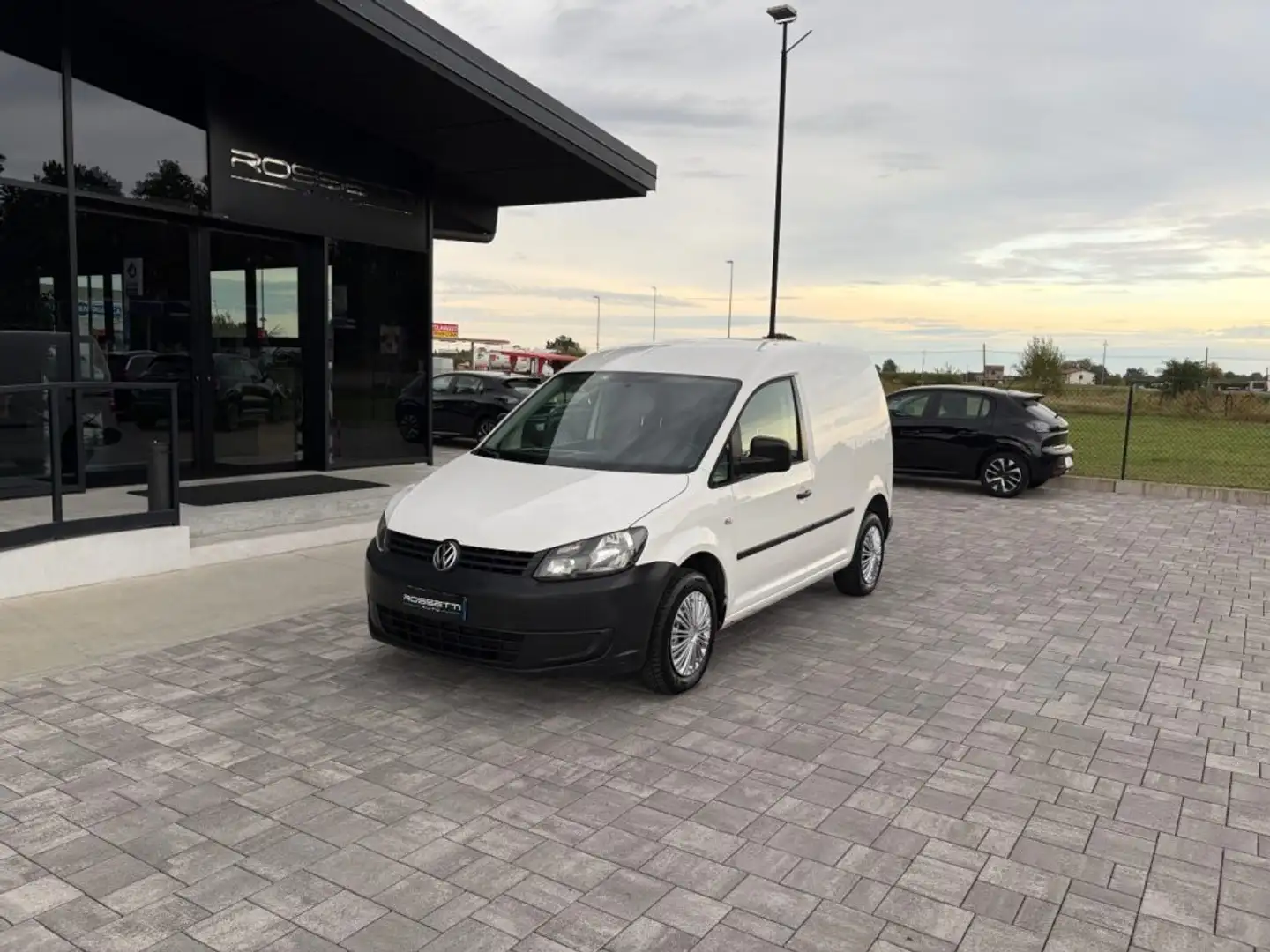 Volkswagen Caddy 2.0 Ecofuel Van Bianco - 1