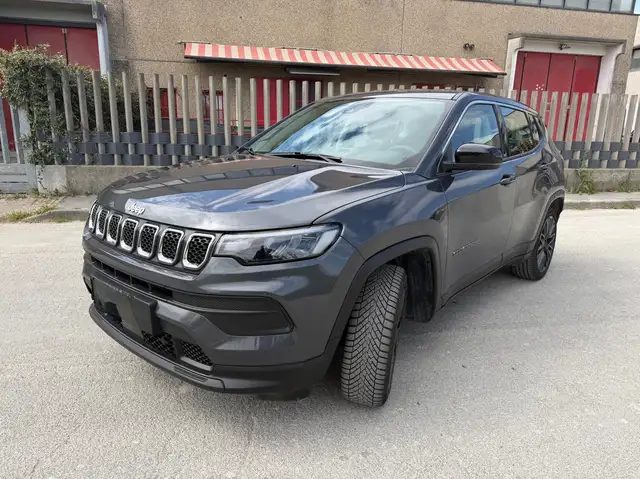Jeep Compass Compass 1.5 turbo t4 mhev Limited 2wd 130c