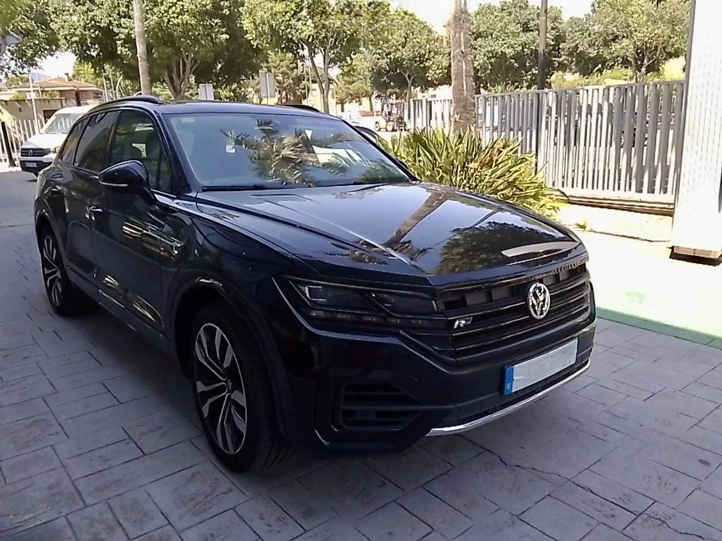 Volkswagen Touareg 3.0TDI V6 R-Line Tiptronic 4Motion 210kW Negro - 2