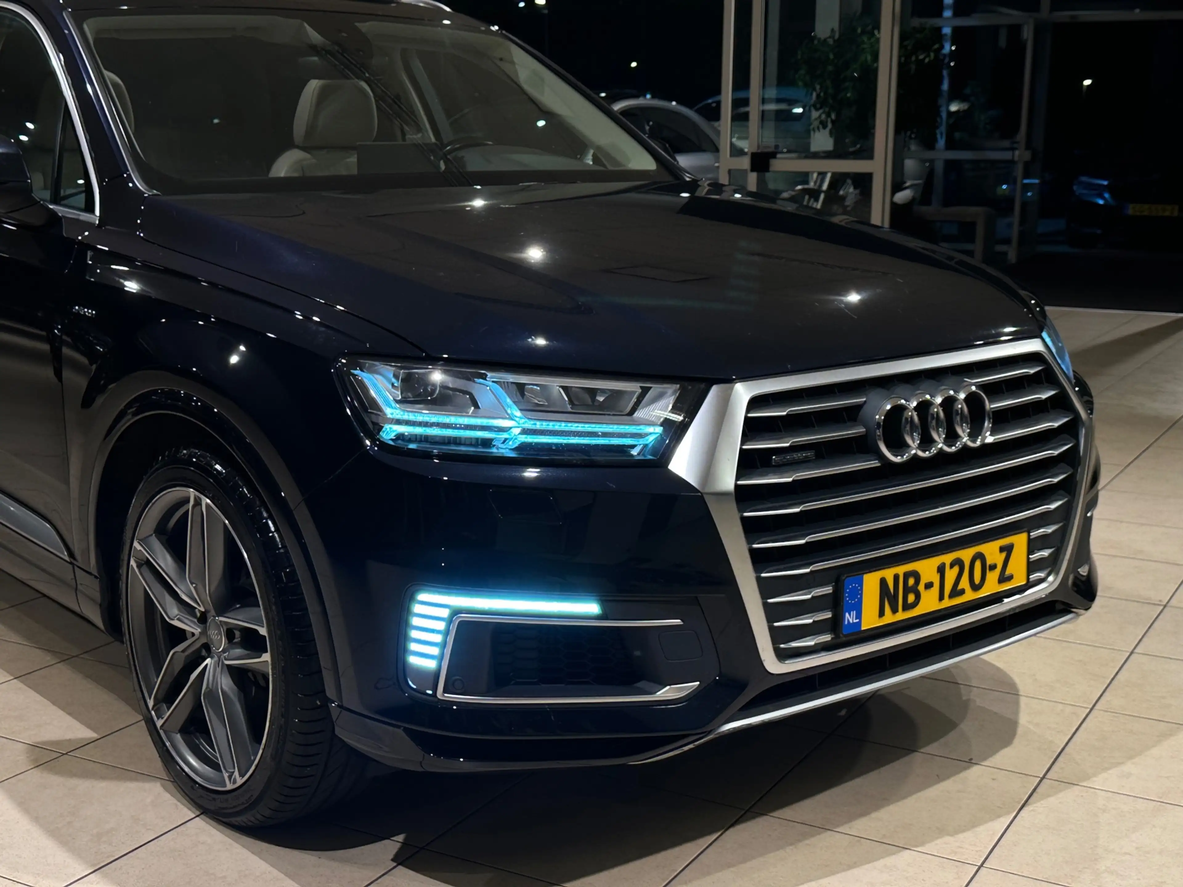 Audi Q7 e-tron 3.0 TDI Quattro/TREKHAAK/PANO/MEMORY/BOSE/TOP — photo 4