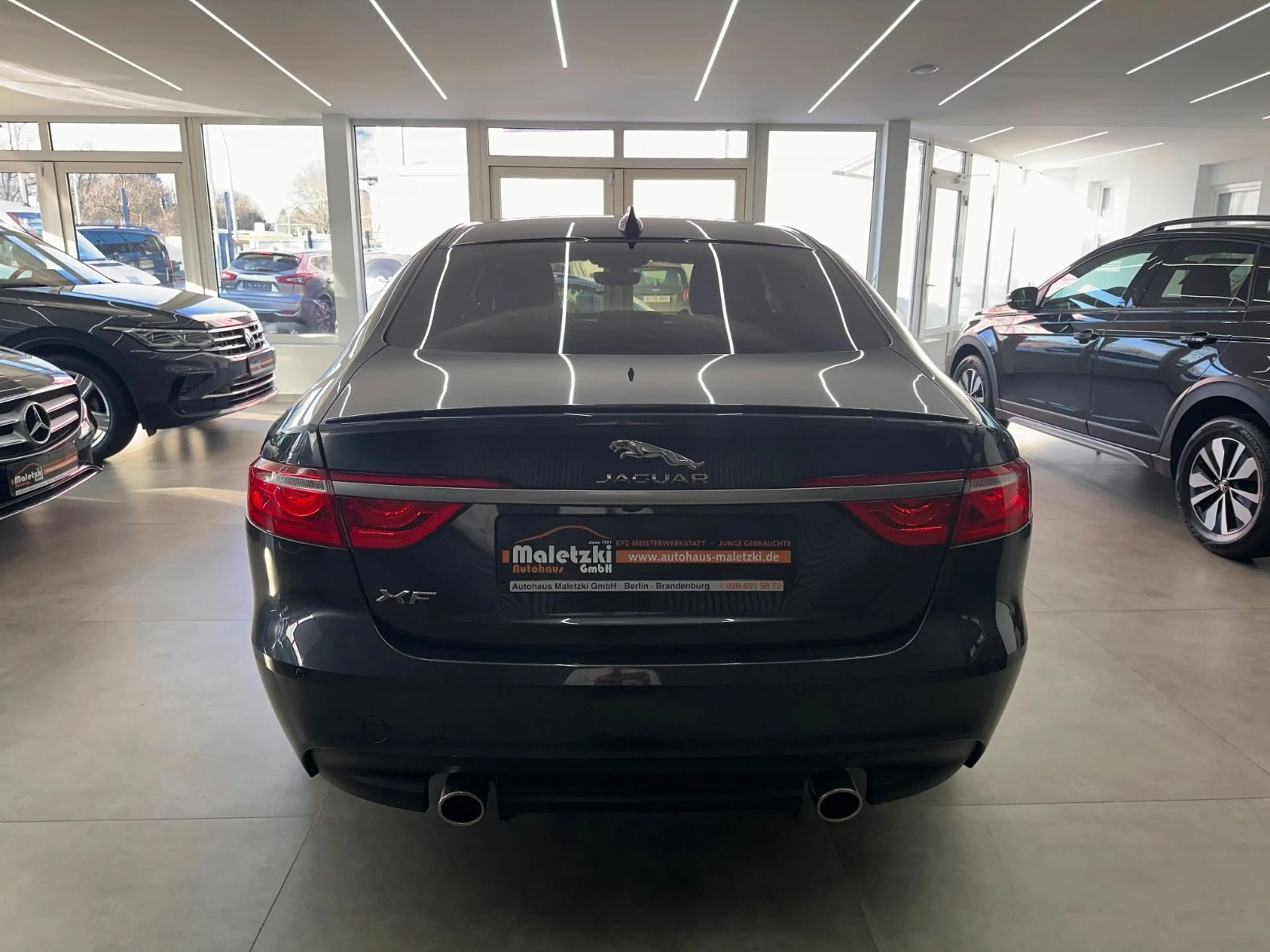 Jaguar XF 30t R-Sport AWD*Kamera*4xSHZ*Totwinkel* — photo 5