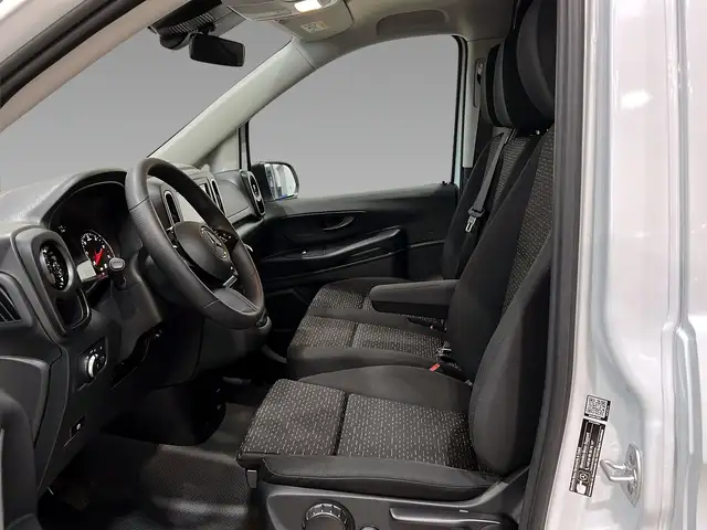 Mercedes-Benz Vito view 8
