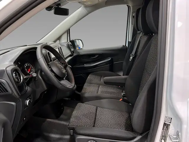 Mercedes-Benz Vito view 14