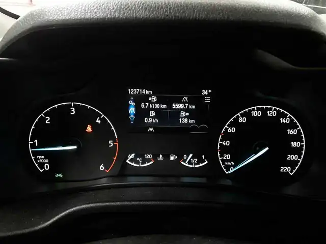 Ford Transit view 15