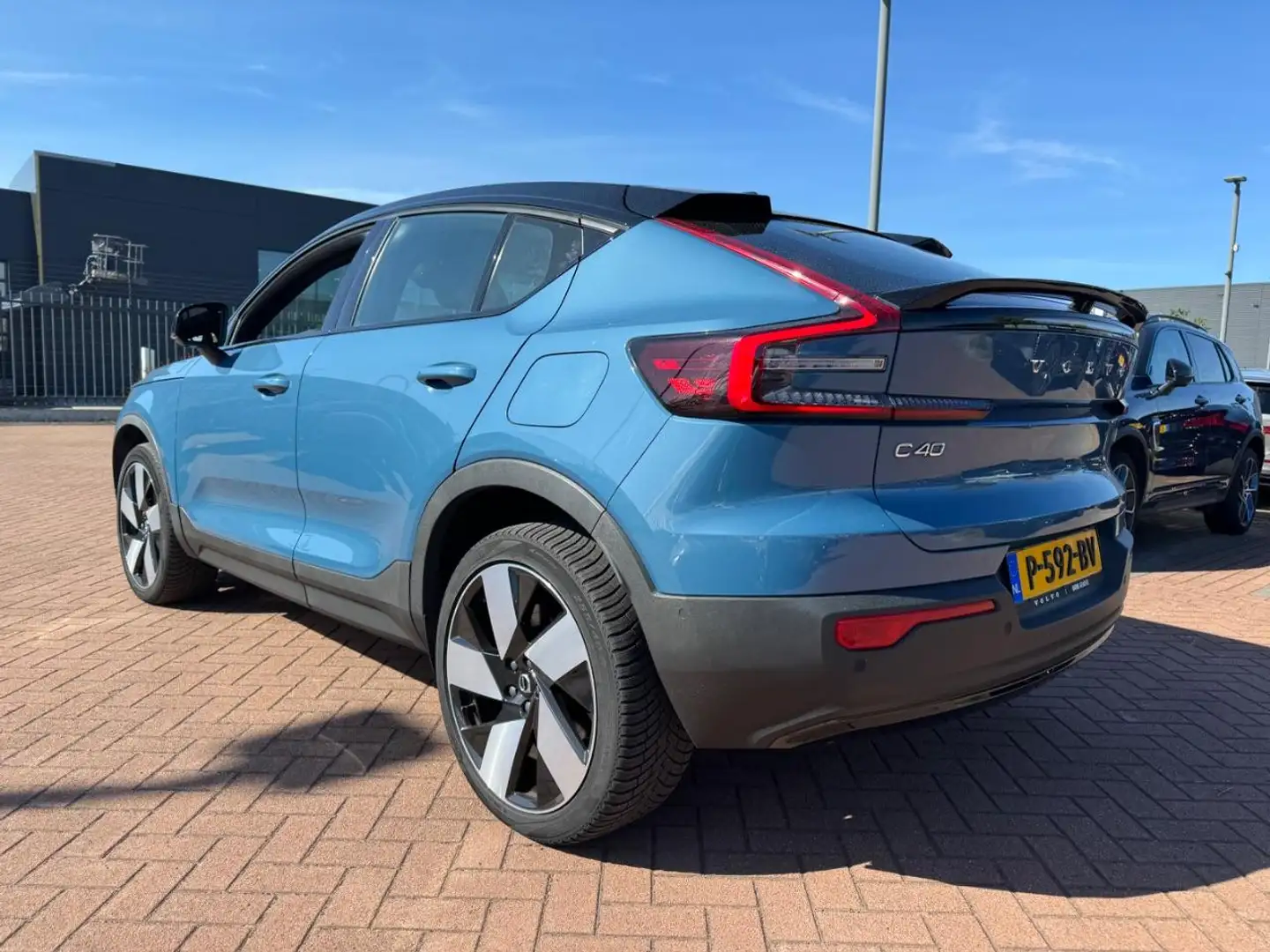 Volvo C40 Recharge Twin Intro Edition 78 kWh | Pixel koplamp Bleu - 2