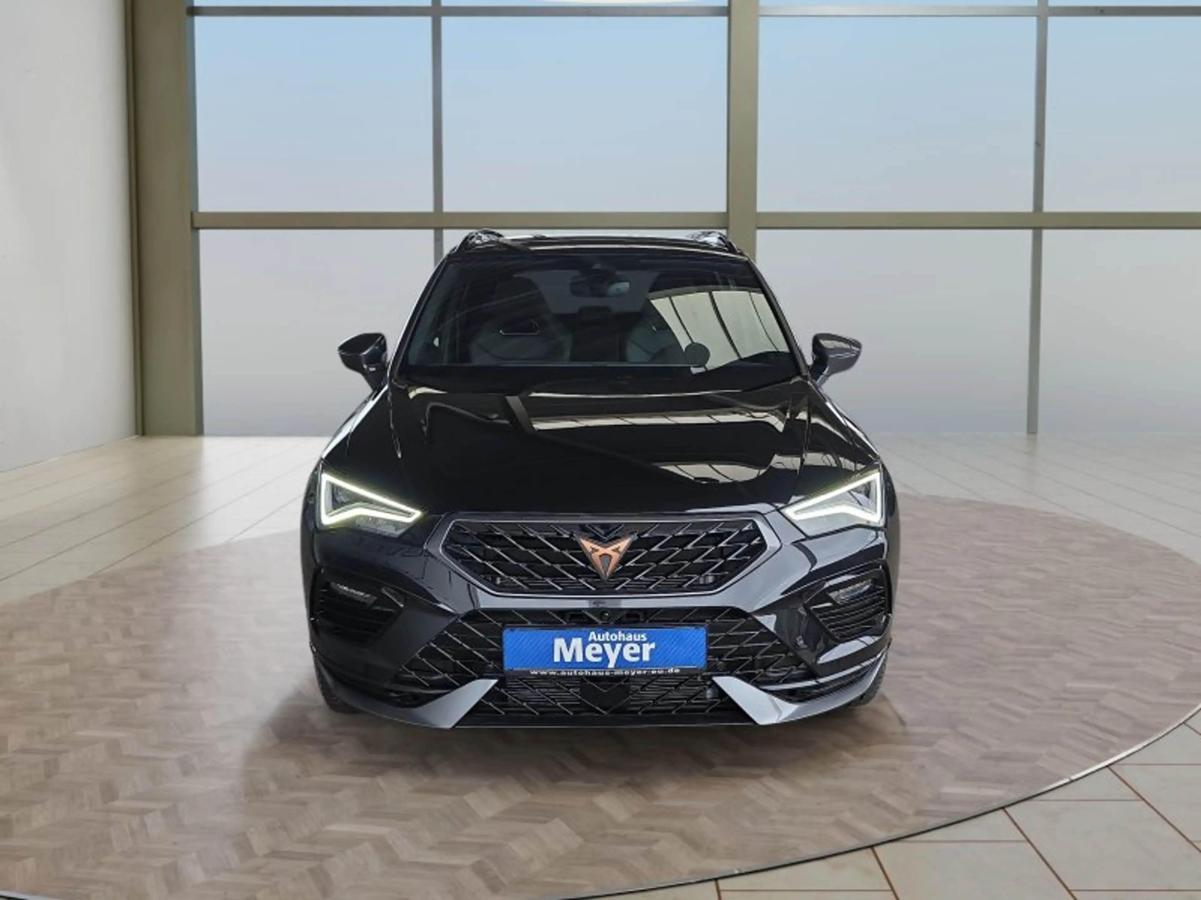CUPRA Ateca 1,5TSI DSG 5*J.Gar/AHK/Leder/Pano/Navi/el.Klappe — photo 8