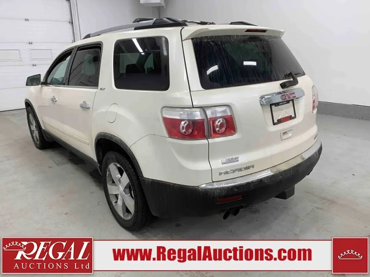 GMC Acadia photo GMC Acadia