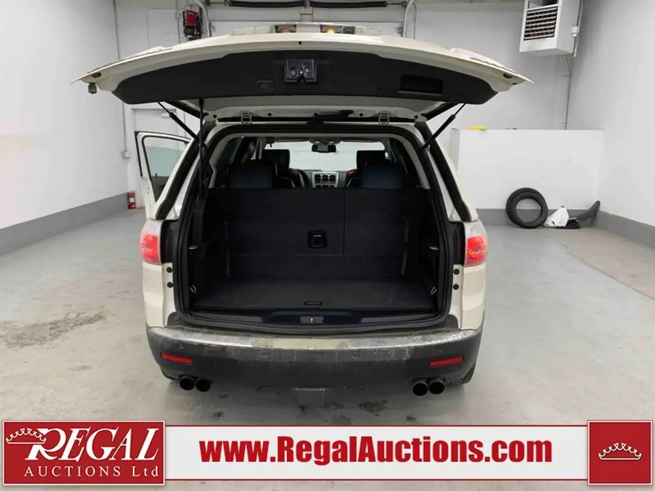 GMC Acadia photo GMC Acadia