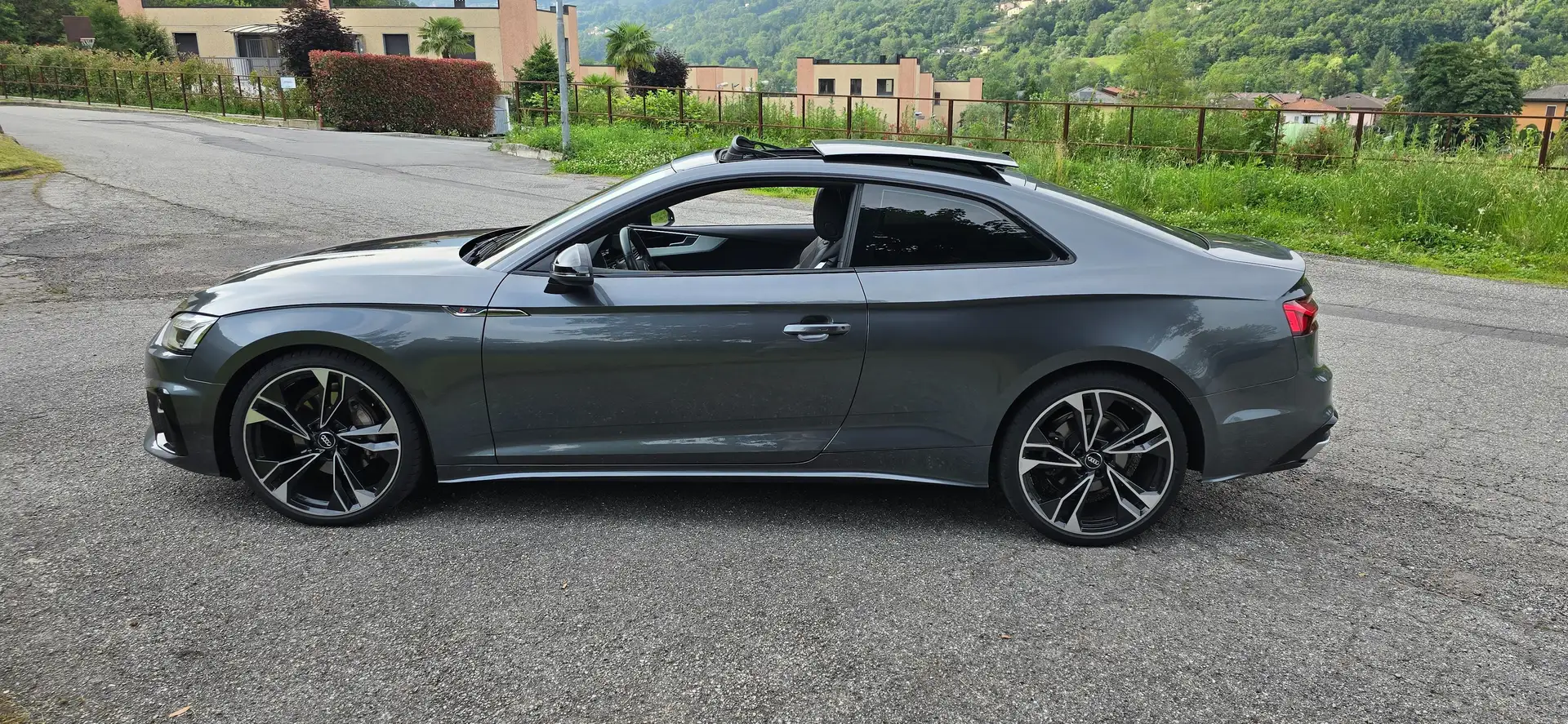 Audi A5 A5 Coupe S-line Tetto, cerchi 20", Matrix, Camera. Grigio - 1