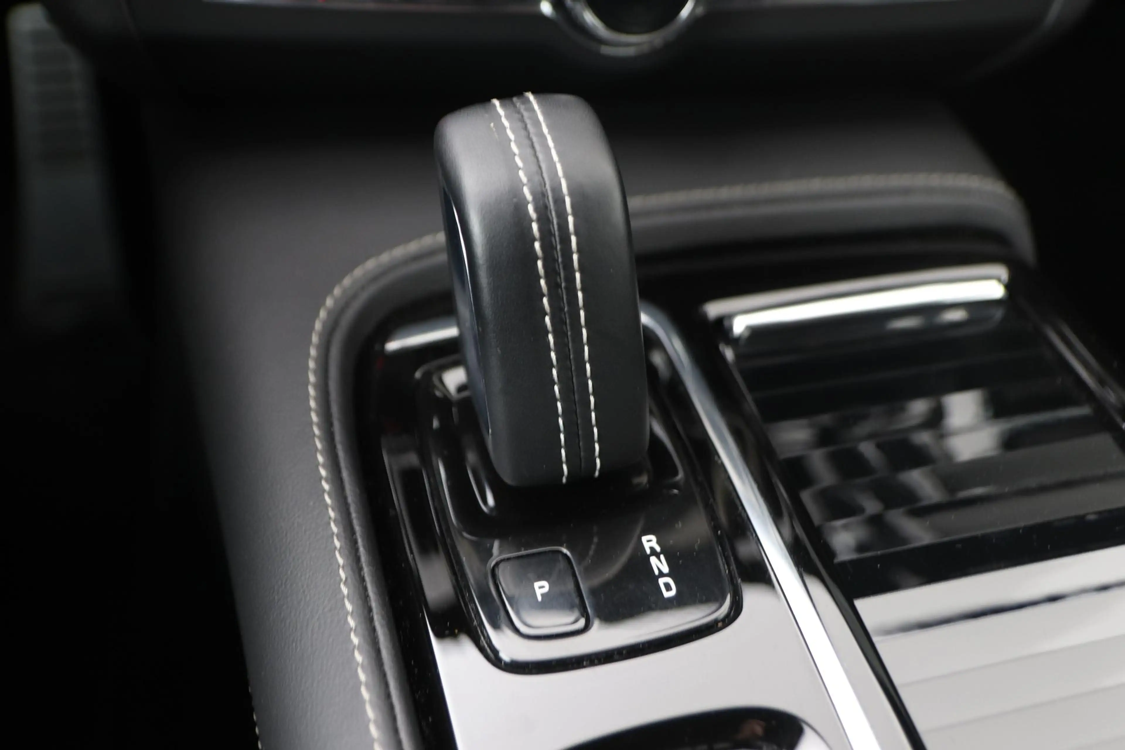 Volvo S90 T8 AWD R-Design | Trekhaak | ACC | Vol-Leder | Ven — photo 31