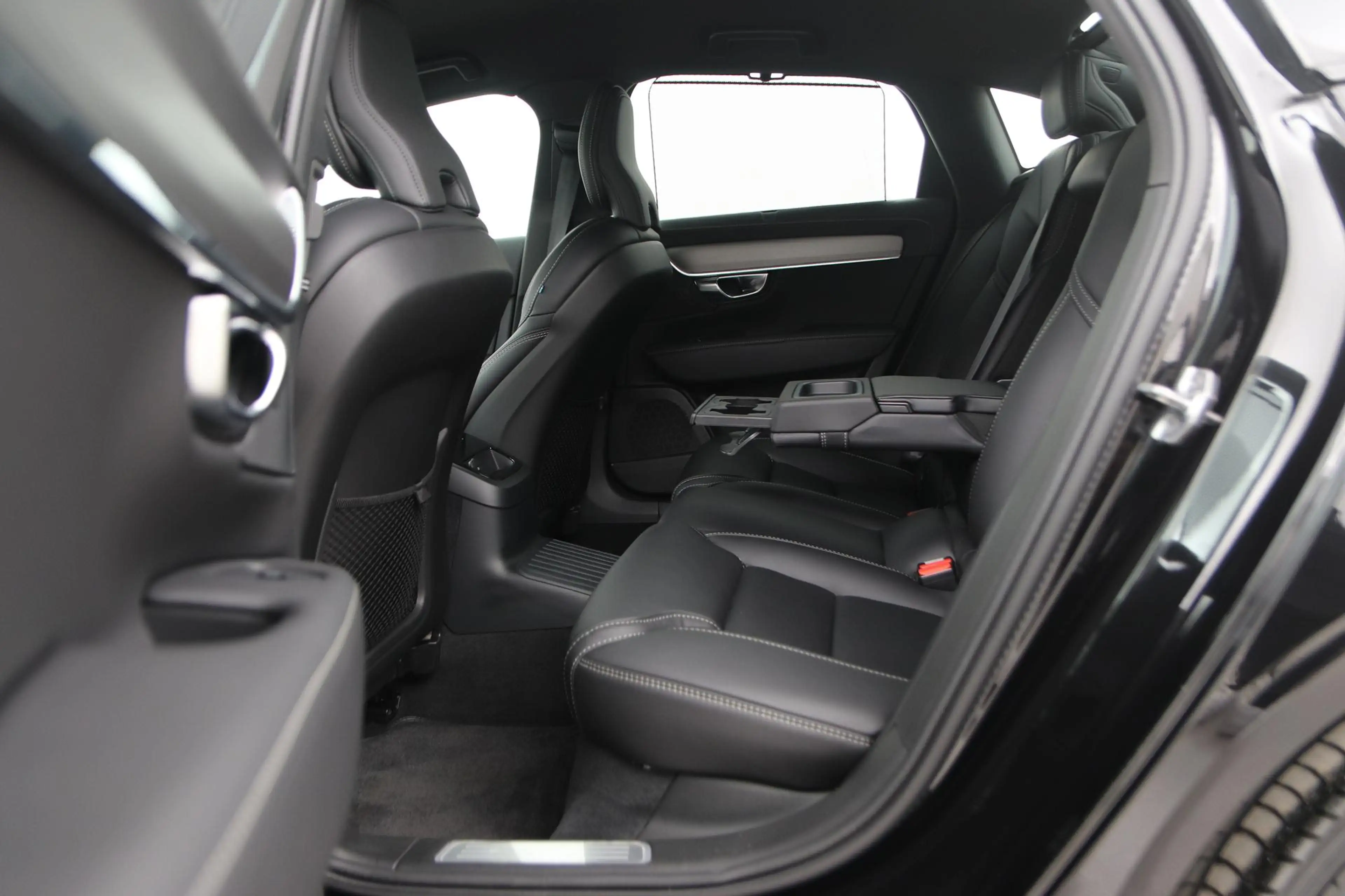 Volvo S90 T8 AWD R-Design | Trekhaak | ACC | Vol-Leder | Ven — photo 42