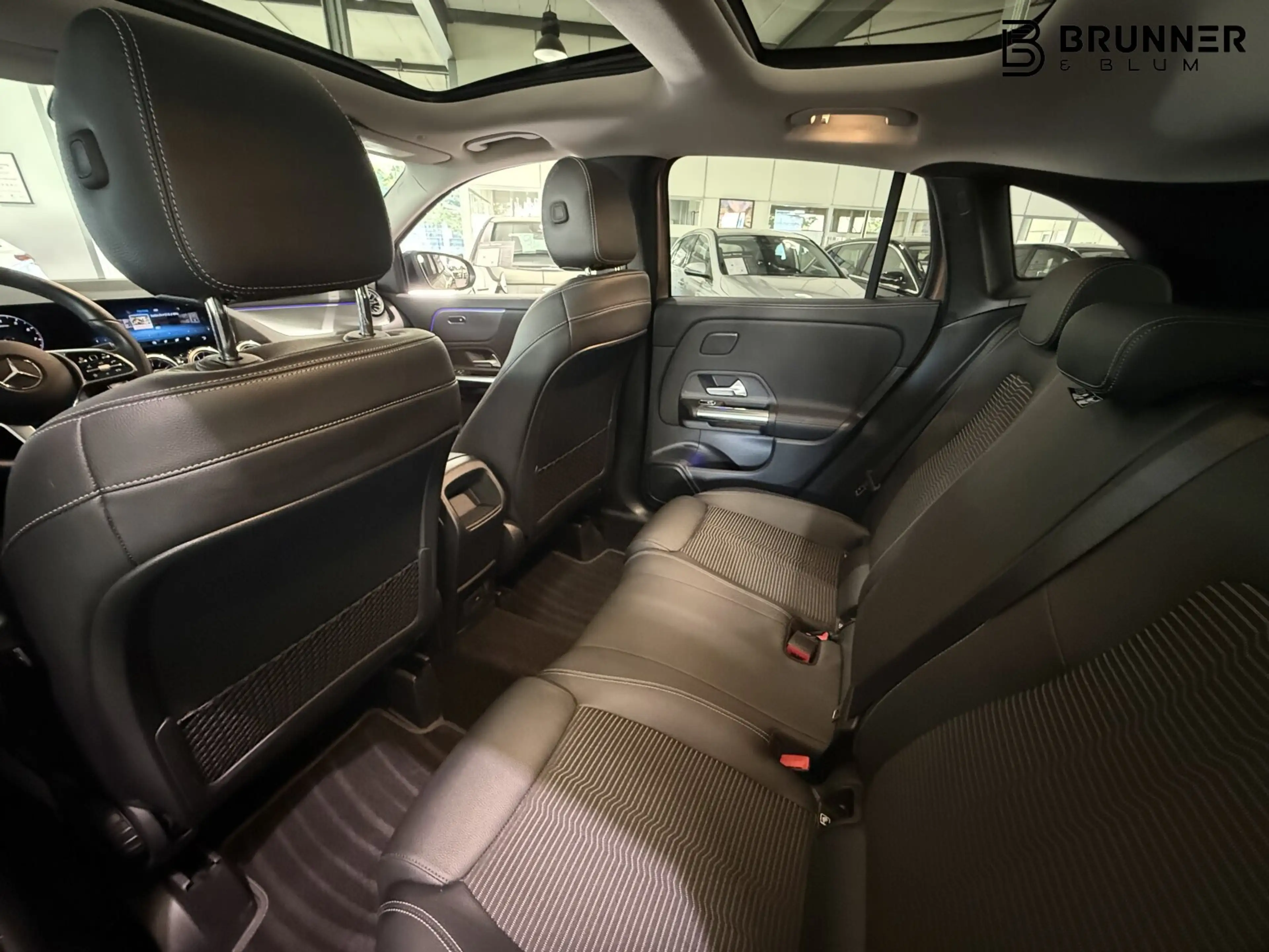 Mercedes-Benz GLA 250 GLA 250 Progr.,Kamera,Pano,MBUX,LED,Night,Sound, — photo 9