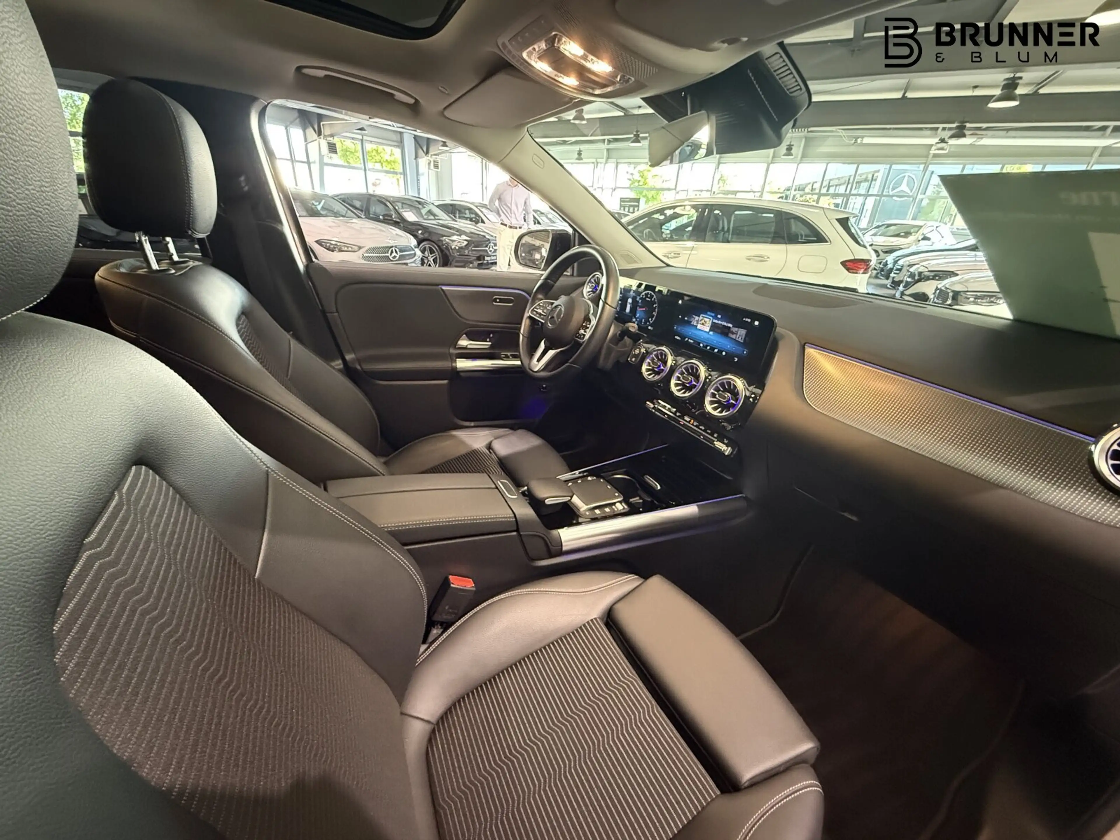 Mercedes-Benz GLA 250 GLA 250 Progr.,Kamera,Pano,MBUX,LED,Night,Sound, — photo 11