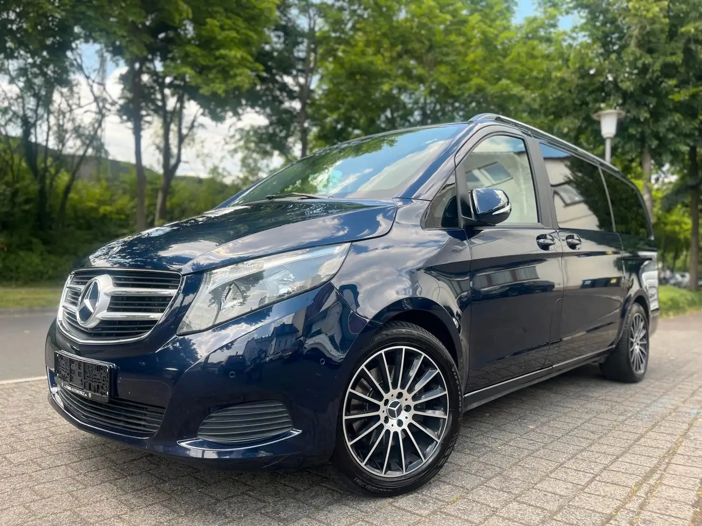 Mercedes-Benz V 220 V 250 CDI lang|Standheizung|AHK|NAVI|Kamera|SHZ Blau - 1