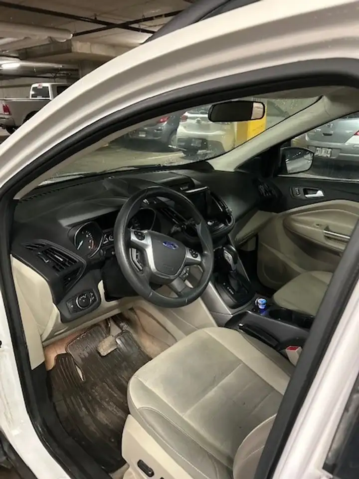 Ford Escape снимка Ford Escape