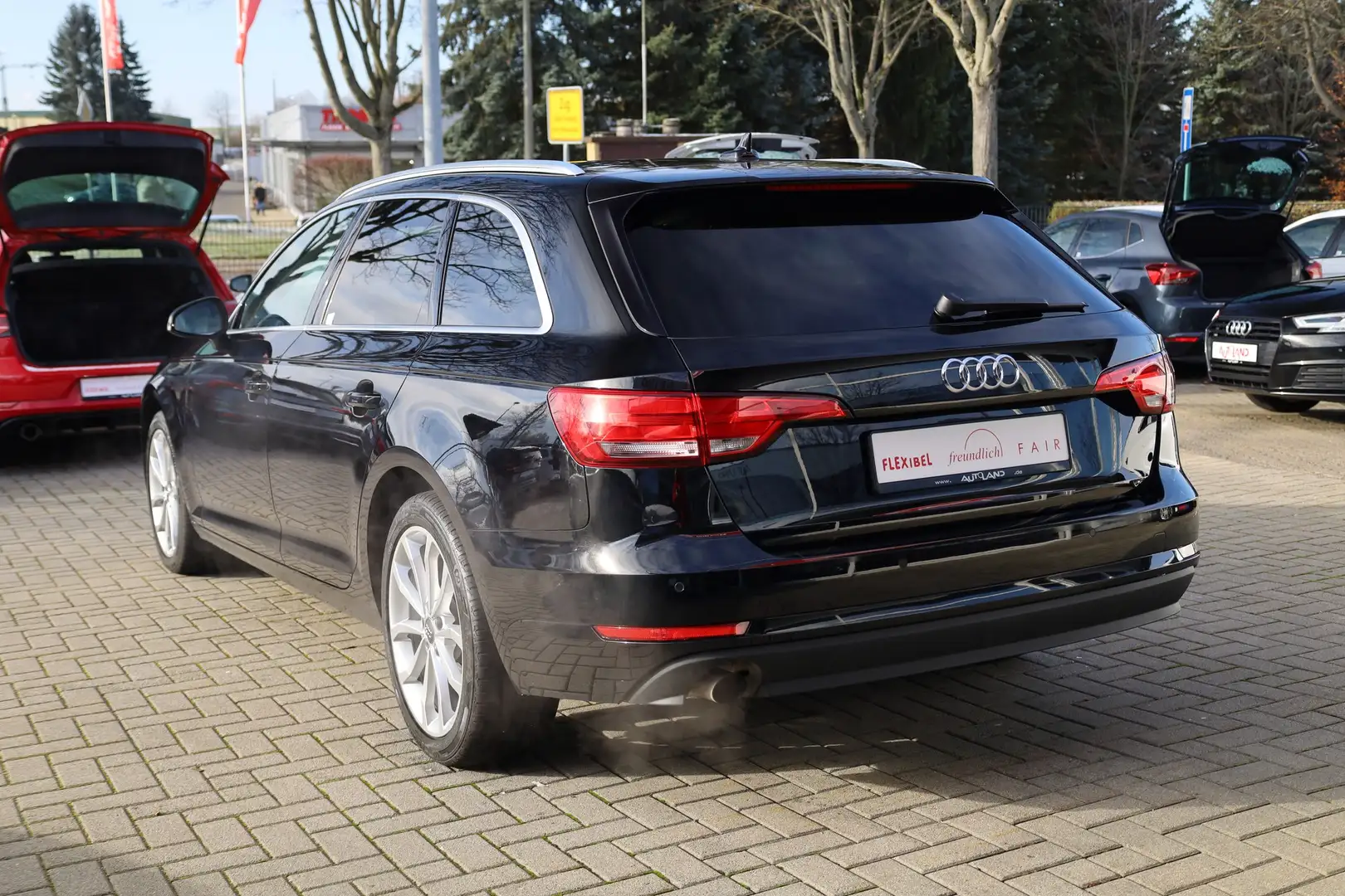 Audi A4 Avant 1.4 TFSI Bi-Xenon Tempomat DAB PDC USB Noir - 2
