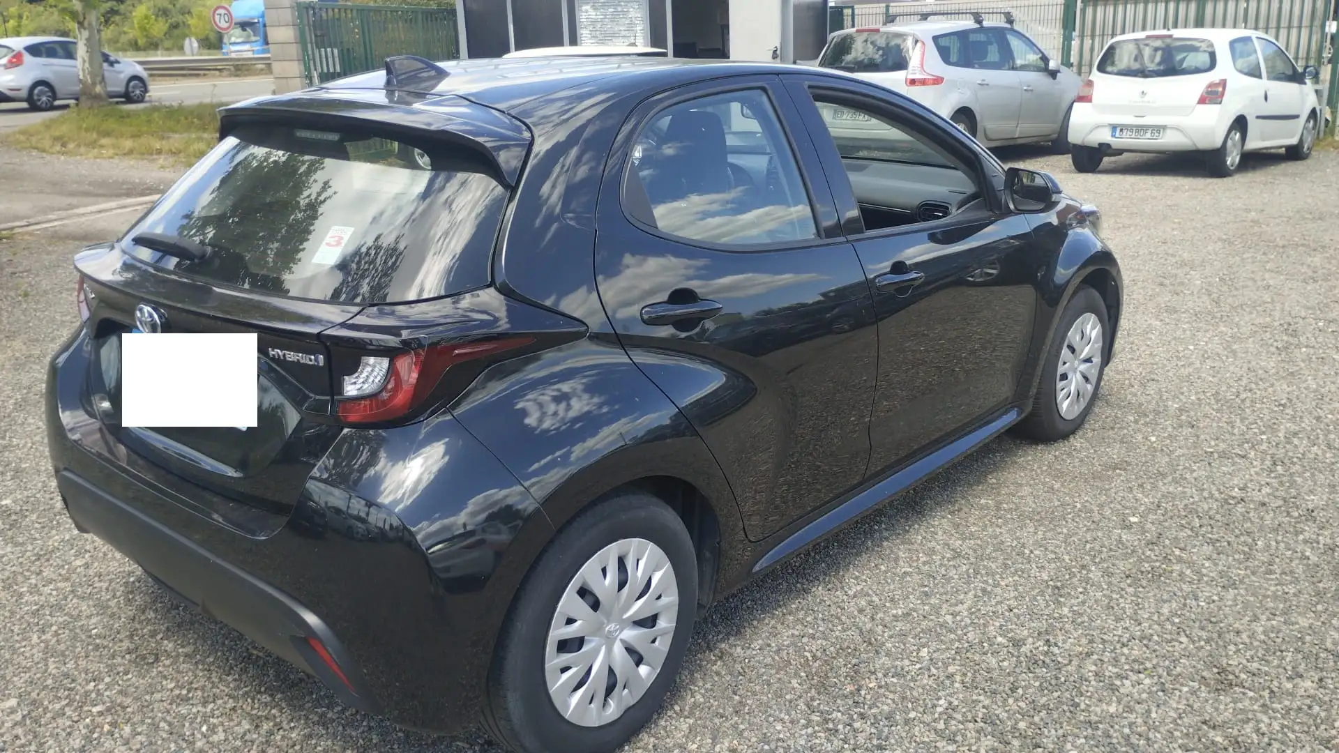 Toyota Yaris 1.5i Hybrid dynamic bisness - 2