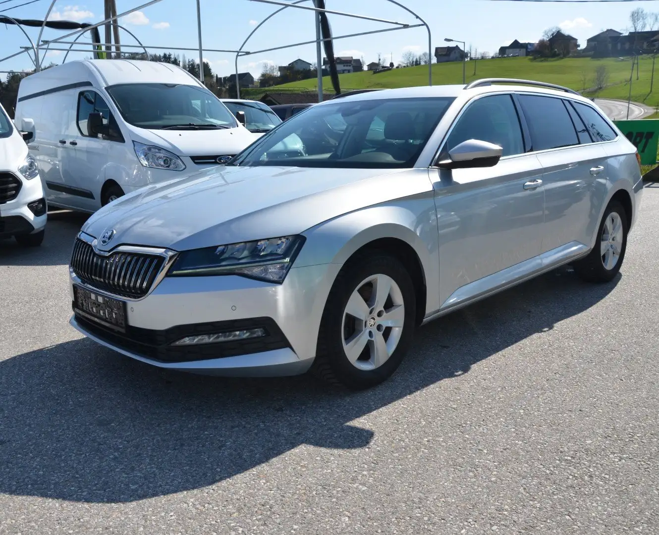 Skoda Superb Superb Kombi 2,0 TDI LED VIRTUAL NAVI SHZ 1.Besitz Argent - 2